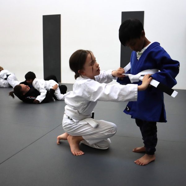 BJJ für Kinder - Hilfsbereitschaft